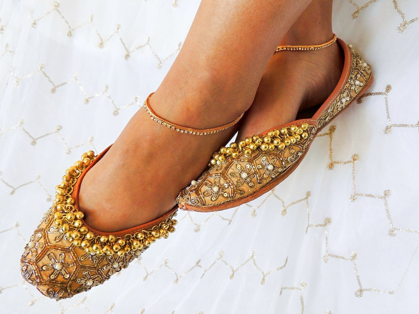 ‘Anokhi’ Gold Anklets