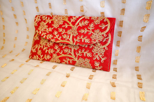 ‘Anoki’ Envelope Clutch - Red
