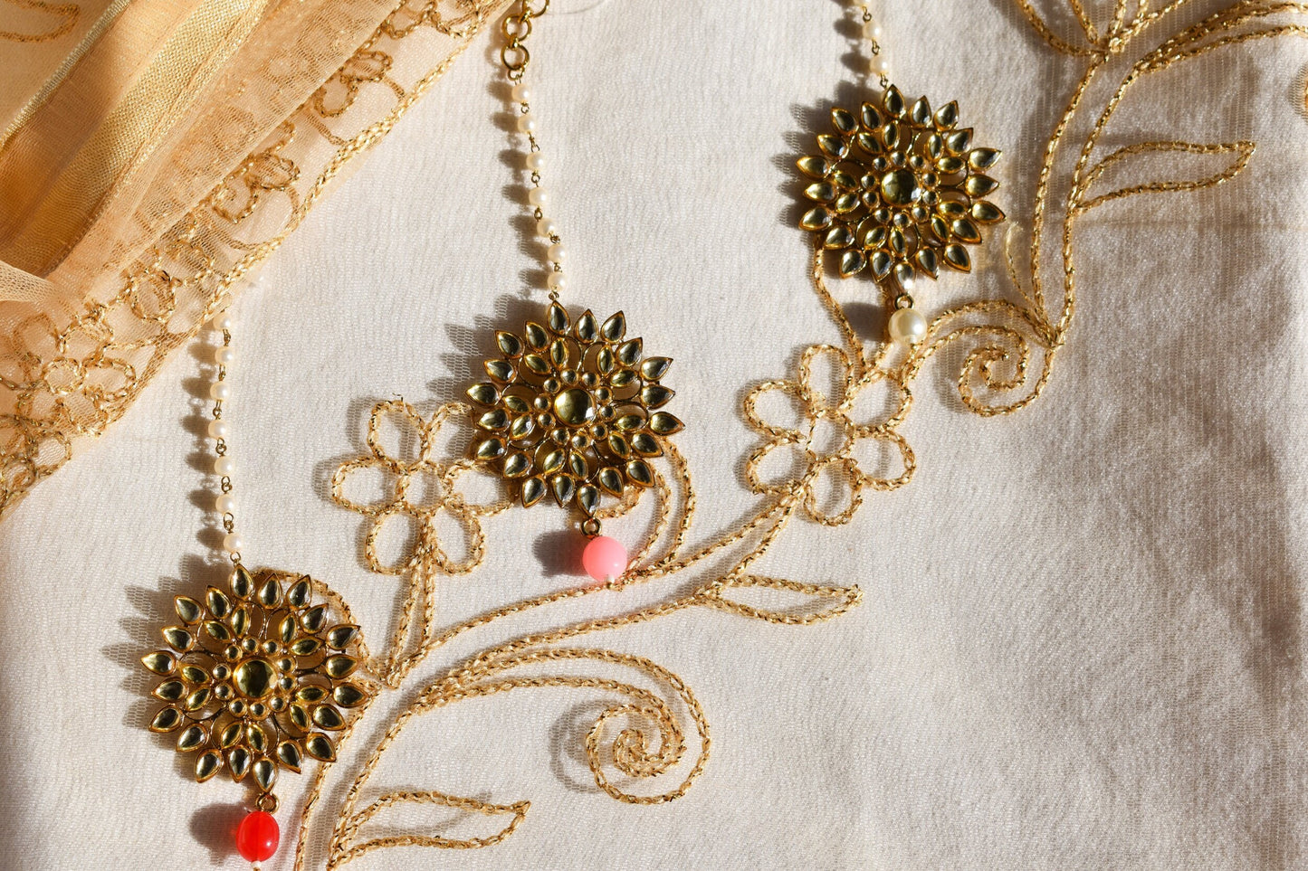 ‘Keep It Cute’ Kundan Tikka - Gold