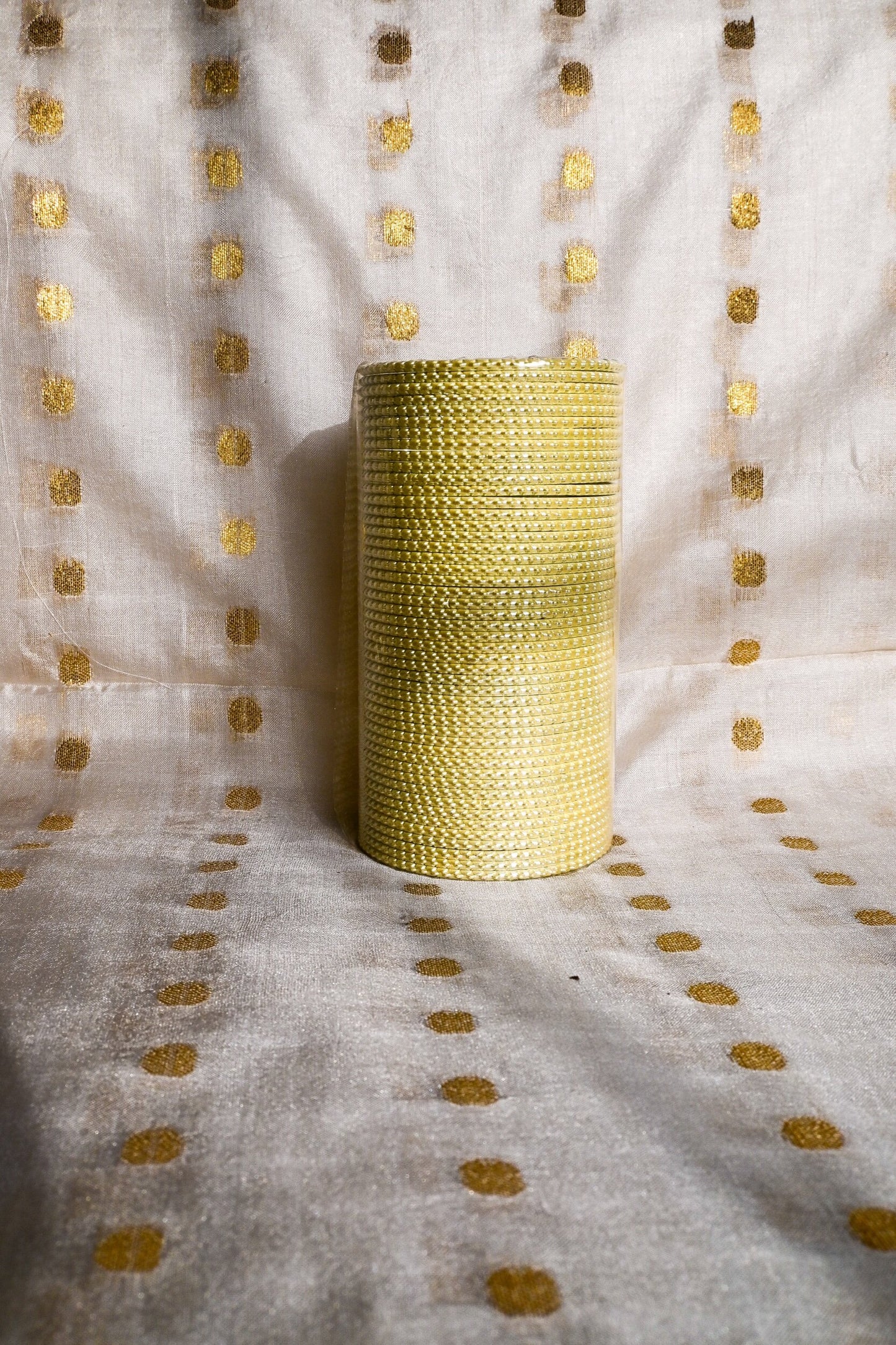 2.4 Bangles in ‘Banana’