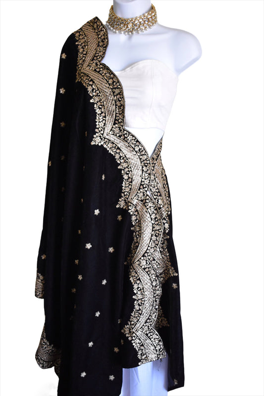 ‘High Note’ Velvet Shawl