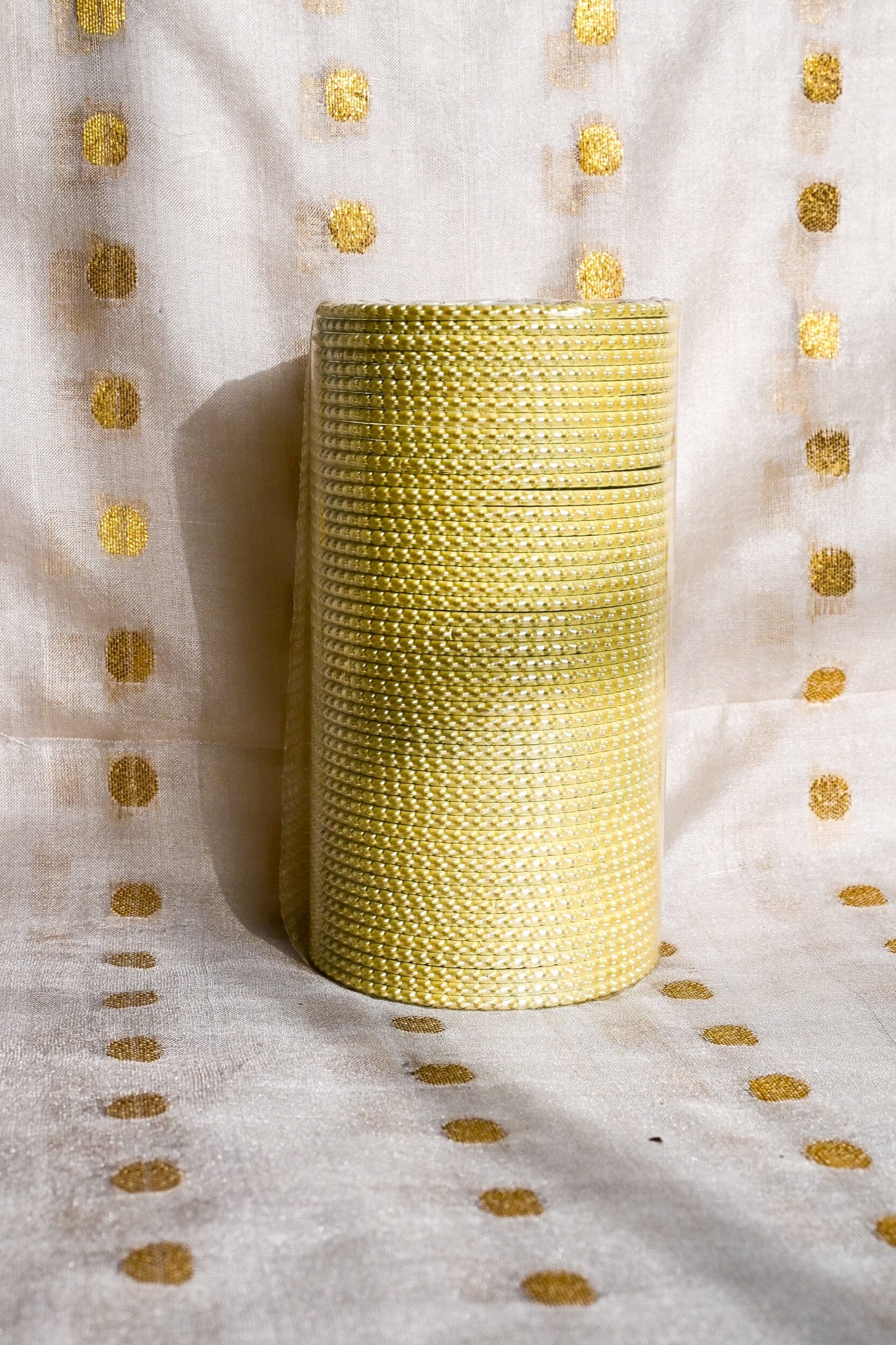 2.4 Bangles in ‘Banana’
