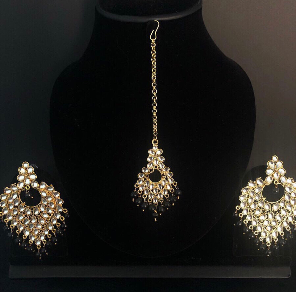‘Deepika' Kundan Tikka Set - Black