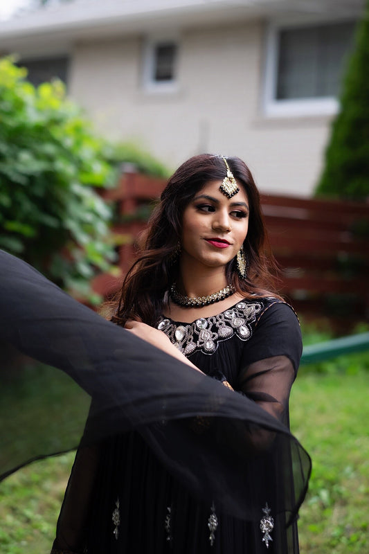 ‘Deepika' Kundan Tikka Set - Black