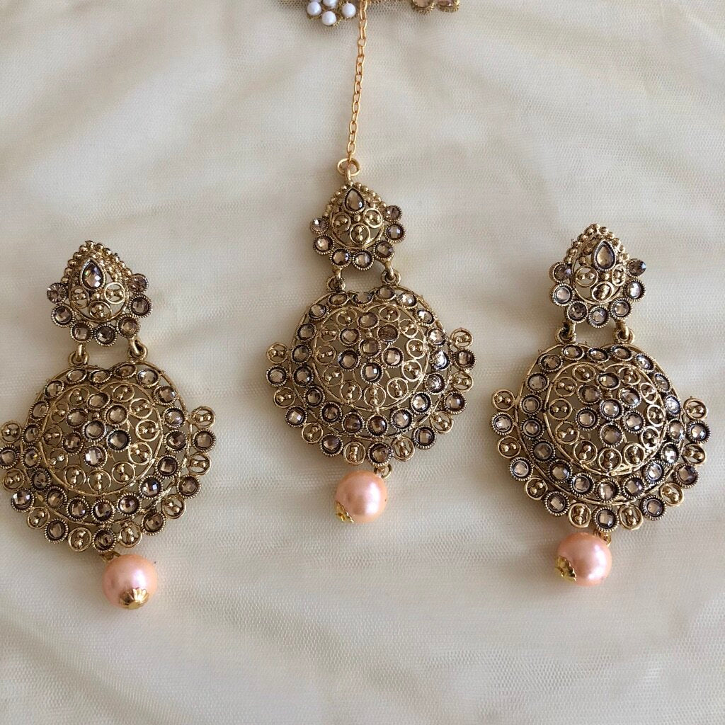 'Sapna' Tikka and Earrings Set