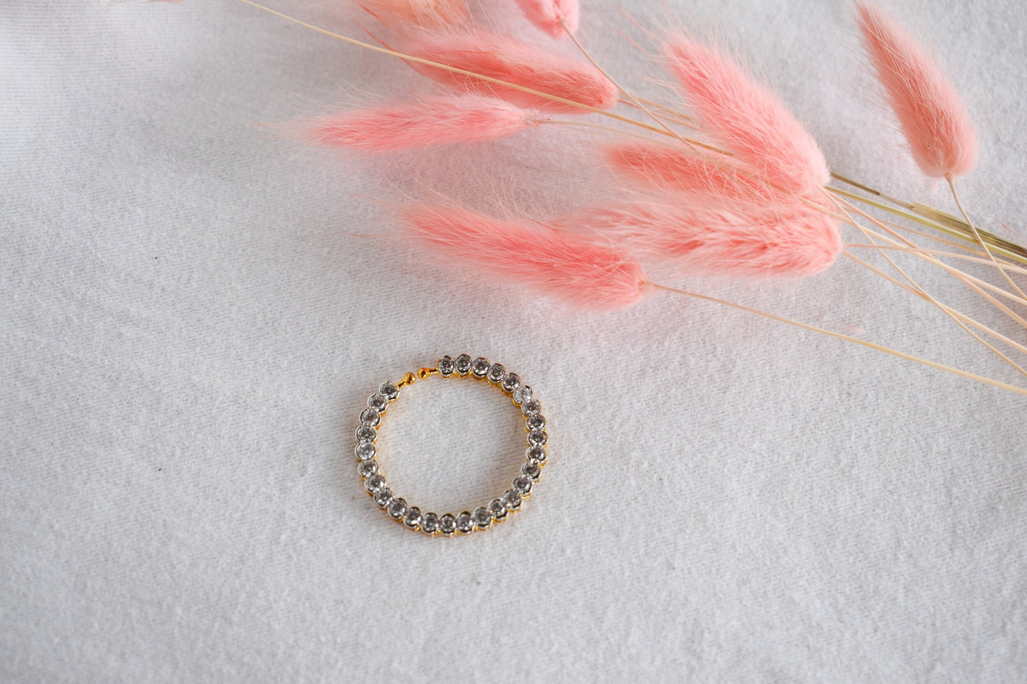 ‘A Vibe’ Clip-On Nose Ring