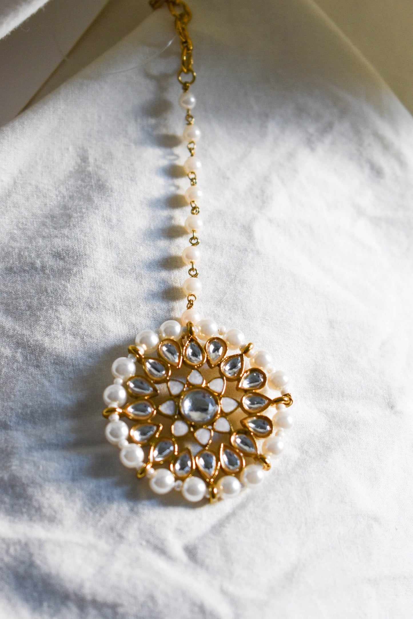 ‘Pearl Perfect’ Kundan Tikka