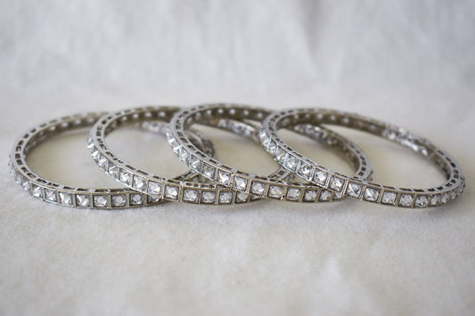 ‘Square’ in Silver Polki Bangles