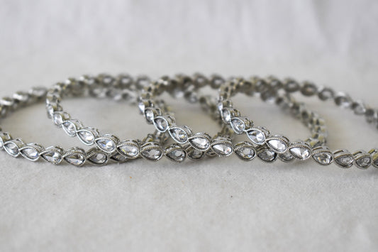 ‘Teardrop’ in Silver Polki Bangles
