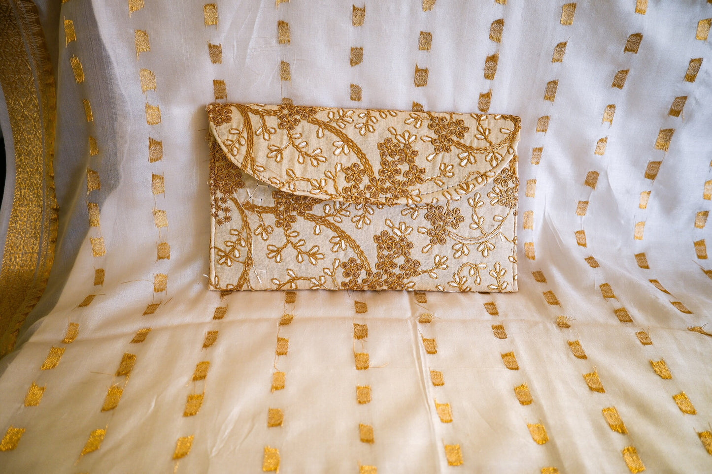 ‘Anoki’ Envelope Clutch - Cream