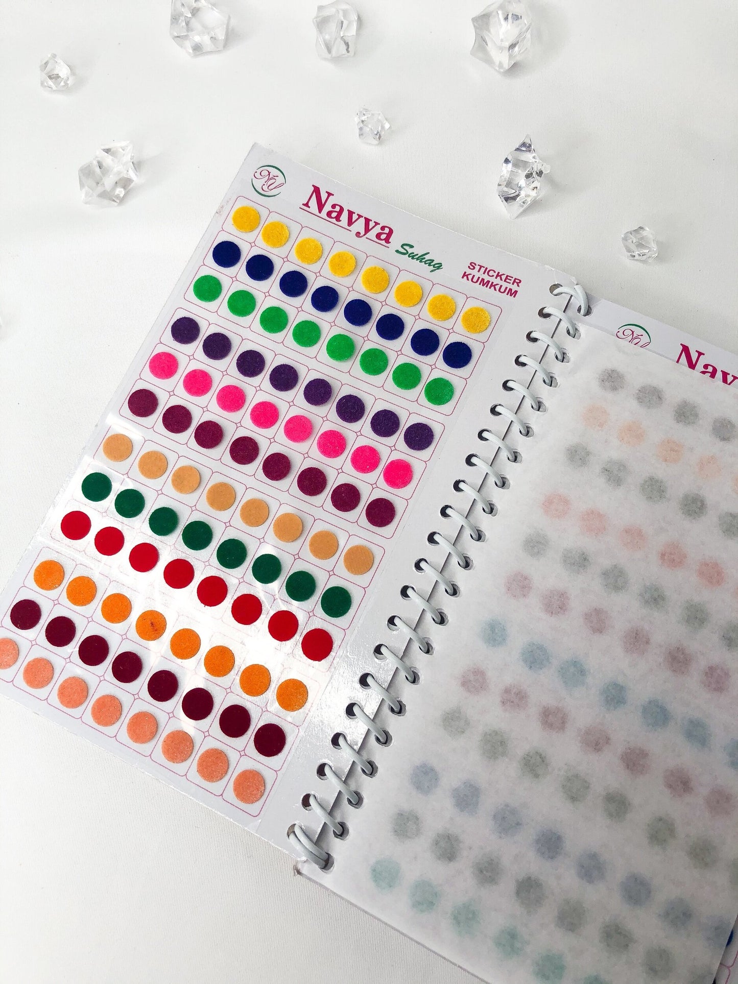 960 Assorted Velvet Bindi Book