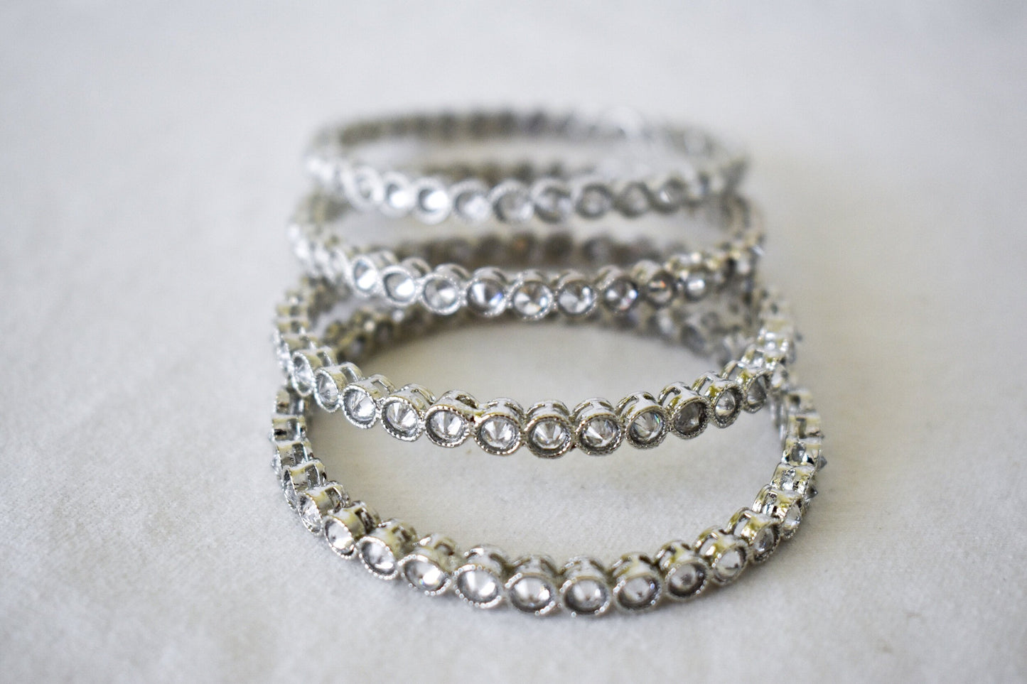 ‘Circle’ in Silver Polki Bangles