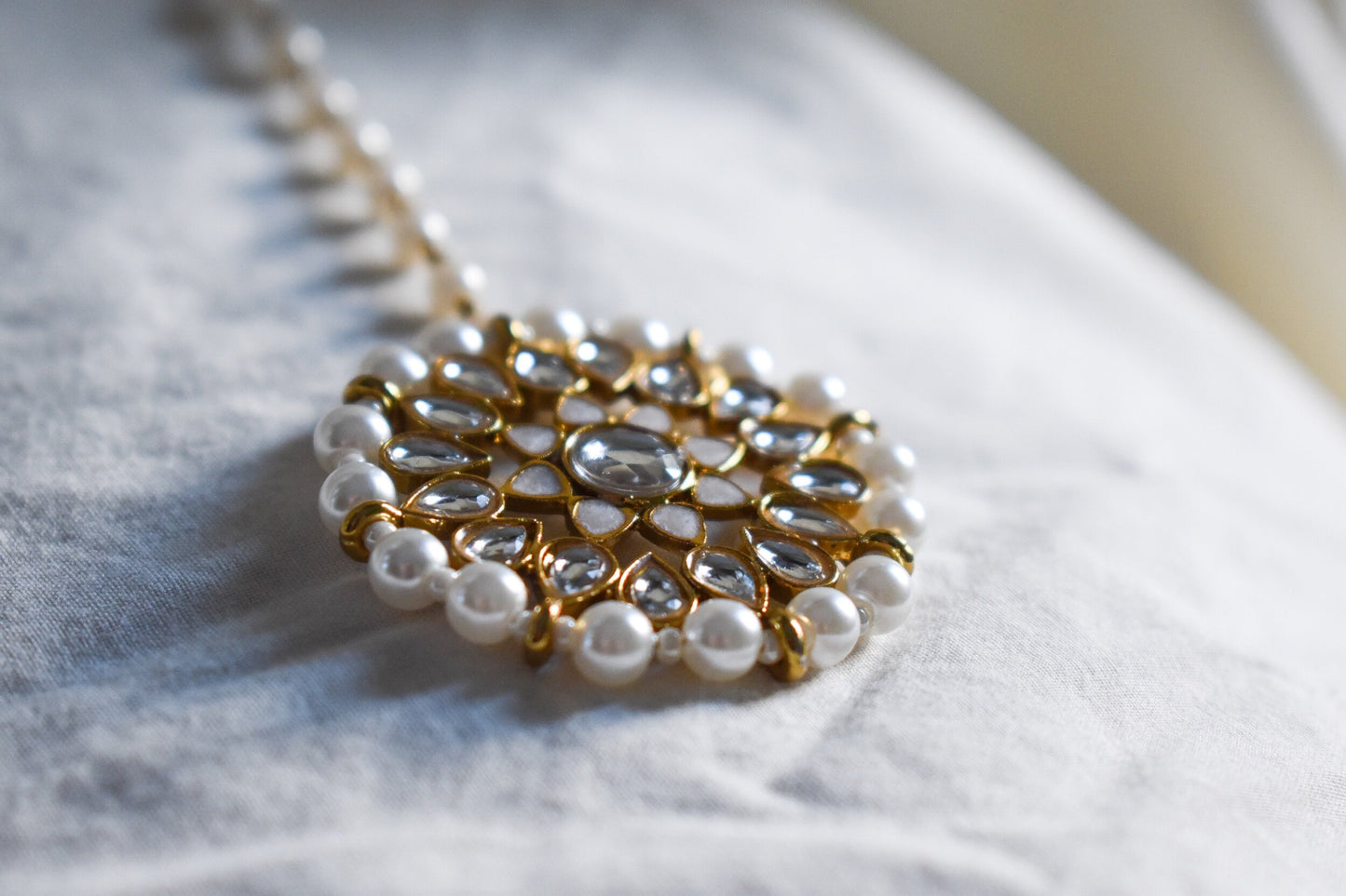 ‘Pearl Perfect’ Kundan Tikka