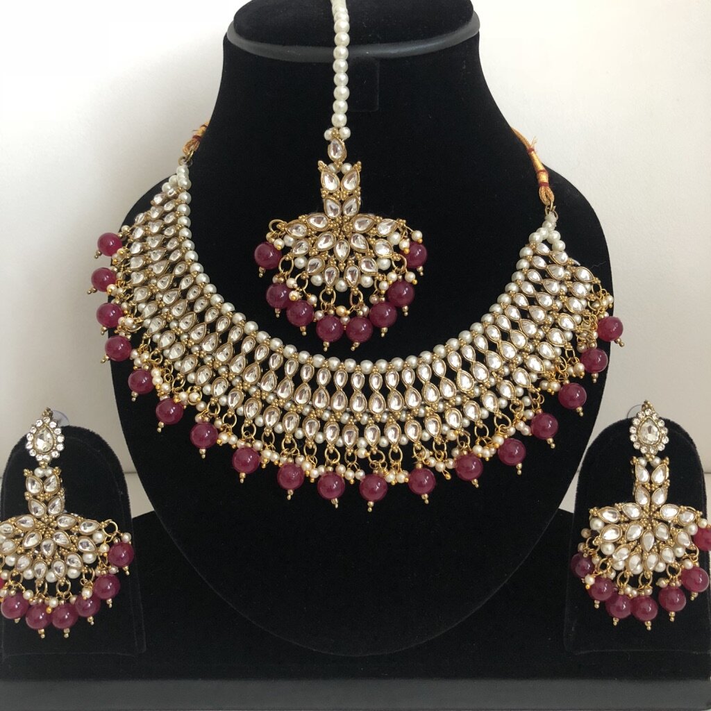 Plum 'Deepa' Full Kundan Set